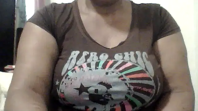 Snapshot of Glenorecornomaza chatting on 11.21.25 Glenorecornomaza online show from 11.21.25