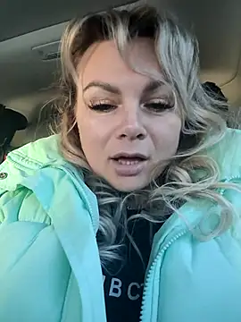 candy queeen online show from 04.15.26