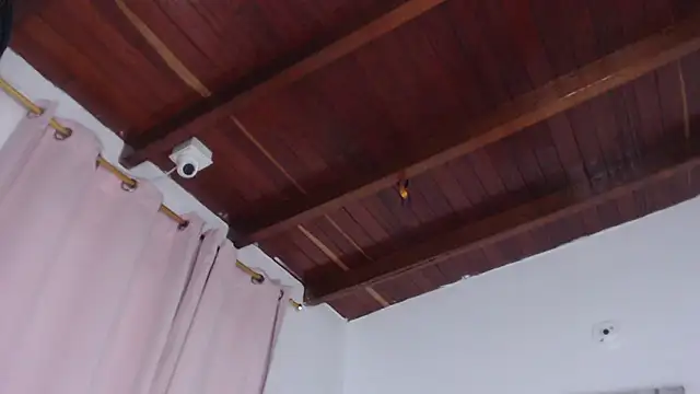 Amara Red online show from 10.21.25