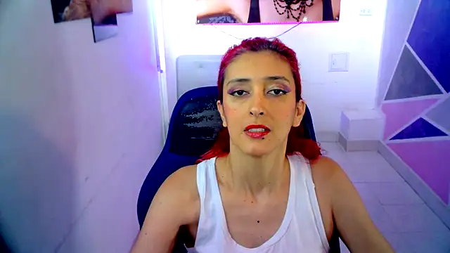 Snapshot of Ruby_Your_Milf chatting on 01.27.25 Ruby Your Milf online show from 01.27.25