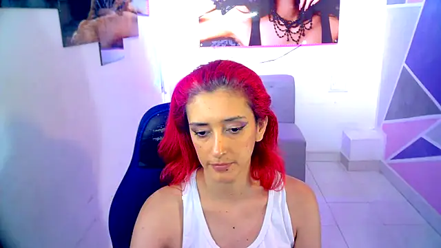 Snapshot of Ruby_Your_Milf chatting on 01.27.25 Ruby Your Milf online show from 01.27.25