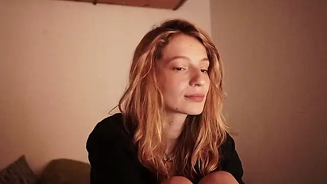 Snapshot of Stephany_talks chatting on 12.22.24 Stephany talks online show from 12.22.24