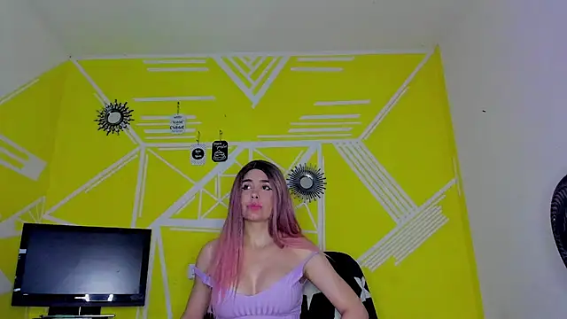 Nikolle Rouss online show from 11.27.25