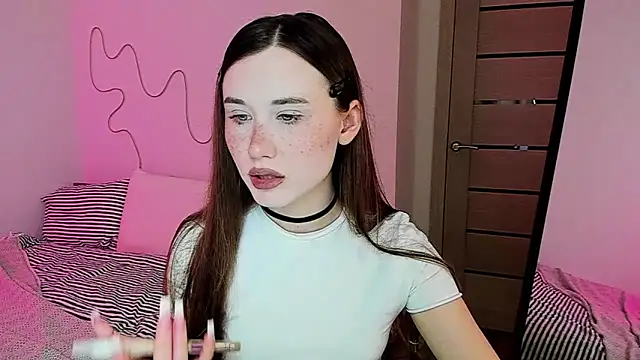 Snapshot of Stella_Sunny chatting on 12.14.25 Stella Sunny online show from 12.14.25