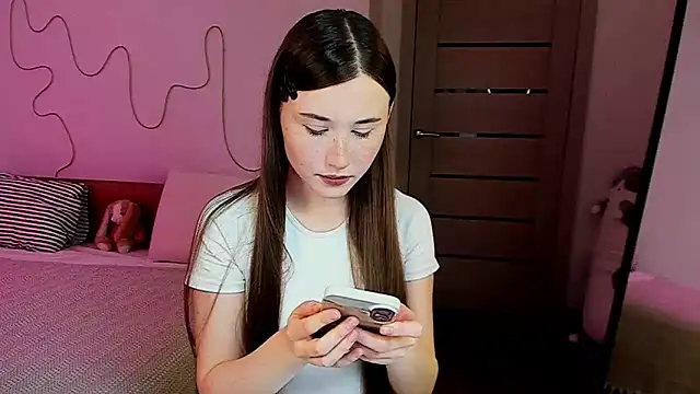 Snapshot of Stella_Sunny chatting on 12.16.25 Stella Sunny online show from 12.16.25