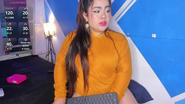 SamanthaFerrer  online show from 10.14.25