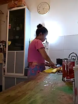 solangeyaelok1 online show from 02.01.25