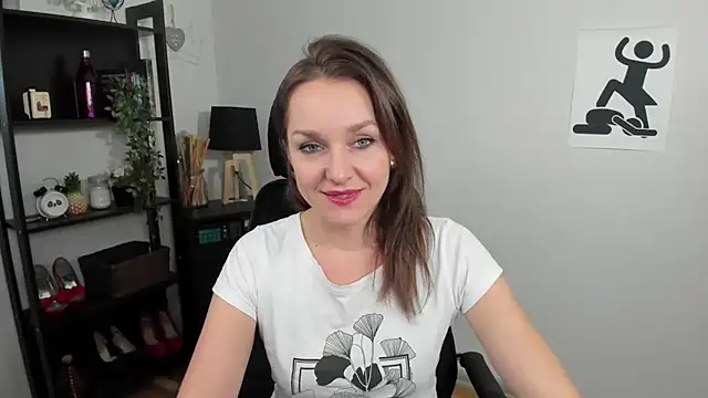 AliciaDesire online show from 12.18.24