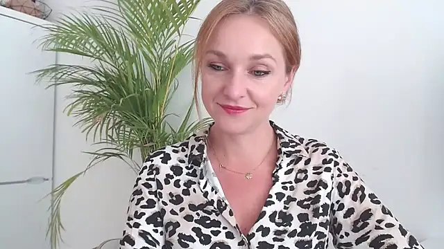 AliciaDesire online show from 10.14.25