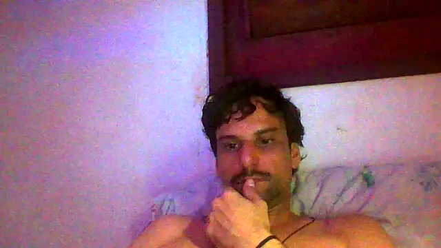 couplemilk online show from 04.08.26