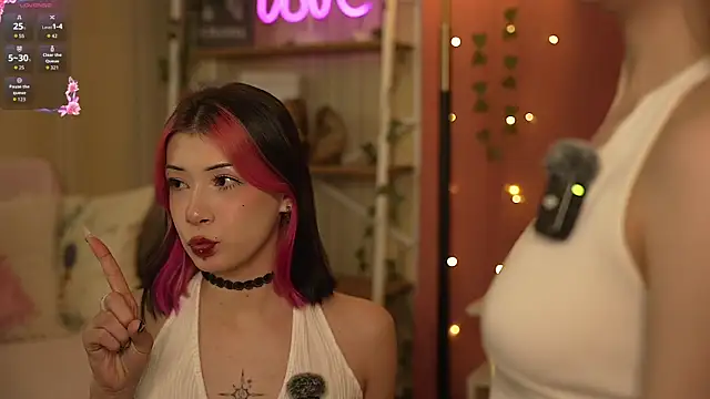 IsabellaTorrance online show from 11.16.25