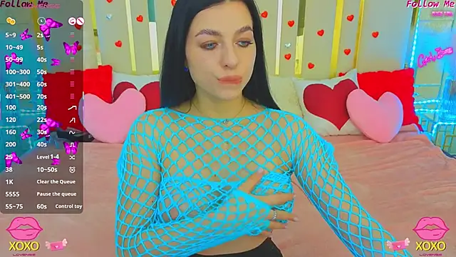 Snapshot of KitnissKiss chatting on 02.28.26 KitnissKiss online show from 02.28.26