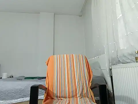 Snapshot of maskeli_s2ci_ chatting on 02.22.25 maskeli s2ci online show from 02.22.25