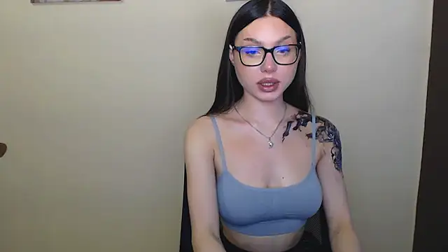 Cutesweetheart online show from 02.04.25