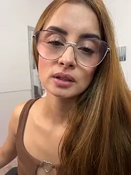 Snapshot of MiaaLoren chatting on 01.18.26 MiaaLoren online show from 01.18.26