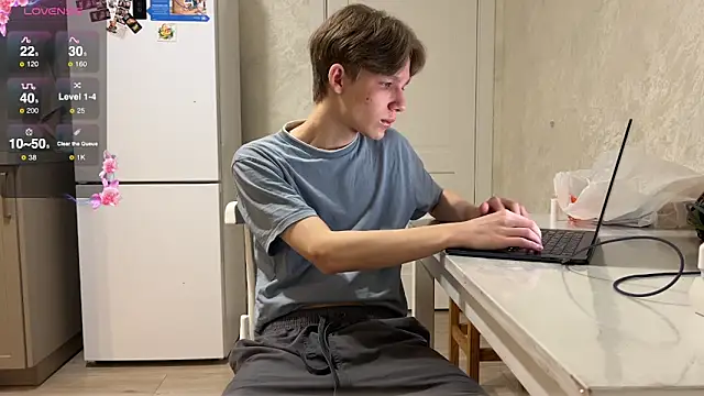 gay boyss online show from 02.25.25