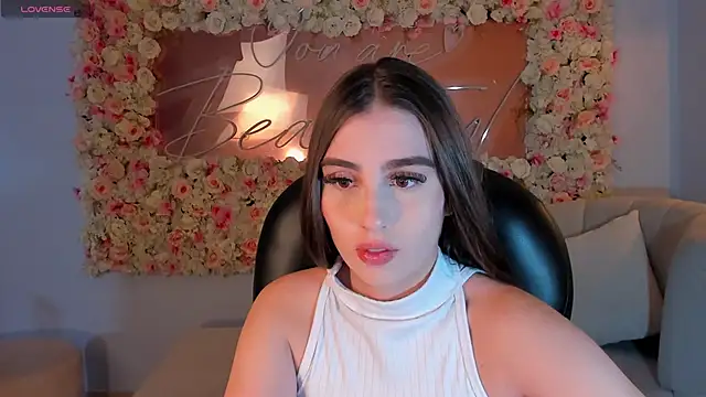 DolcieElliot online show from 01.14.25