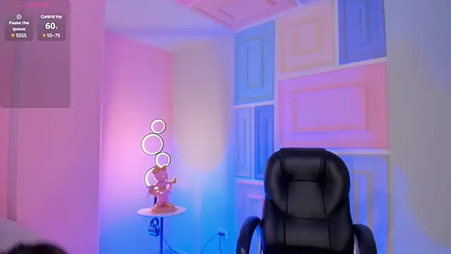 DolcieElliot online show from 02.26.25