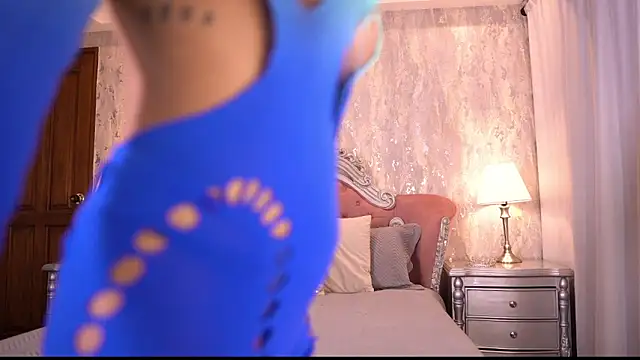 Snapshot of AngelineConnor chatting on 12.16.25 AngelineConnor online show from 12.16.25