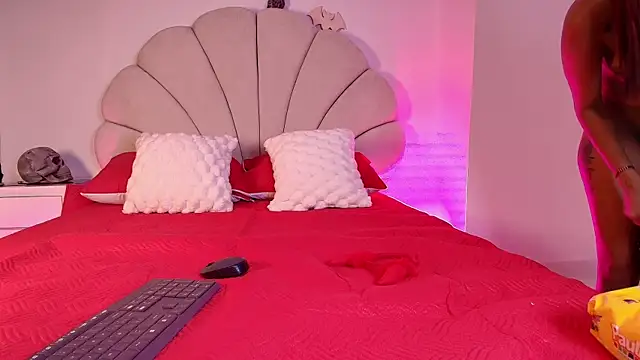 nata luna online show from 10.28.25