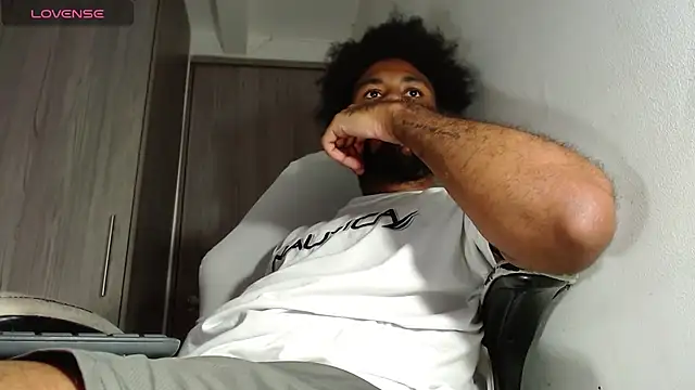 KaelMoreau online show from 02.15.25