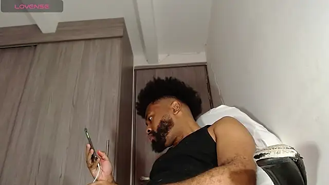 KaelMoreau online show from 02.17.25