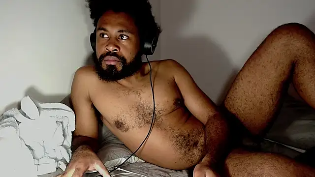 KaelMoreau online show from 03.18.25