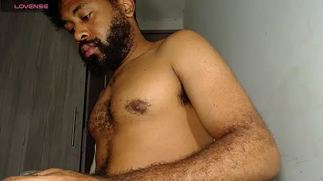 KaelMoreau online show from 03.22.25