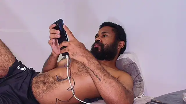 KaelMoreau online show from 04.10.26