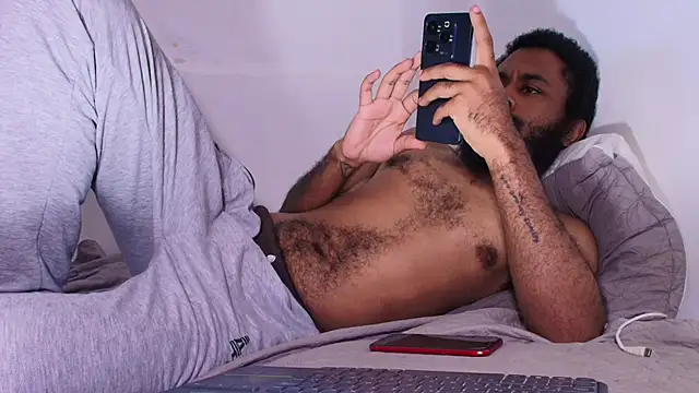 KaelMoreau online show from 04.11.26