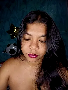 DIORA Latina online show from 07.20.26