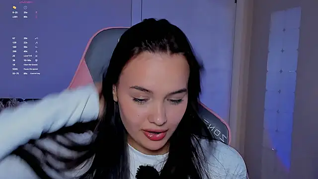  Sweetie  online show from 10.18.25