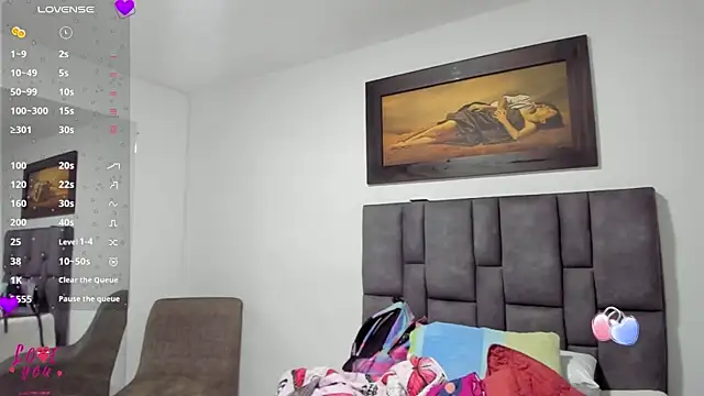 Snapshot of Vahiolet_smith chatting on 02.05.26 Vahiolet smith online show from 02.05.26