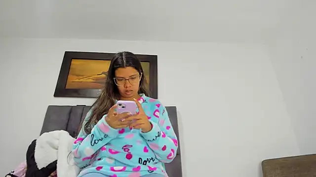 Snapshot of Vahiolet_smith chatting on 02.06.26 Vahiolet smith online show from 02.06.26