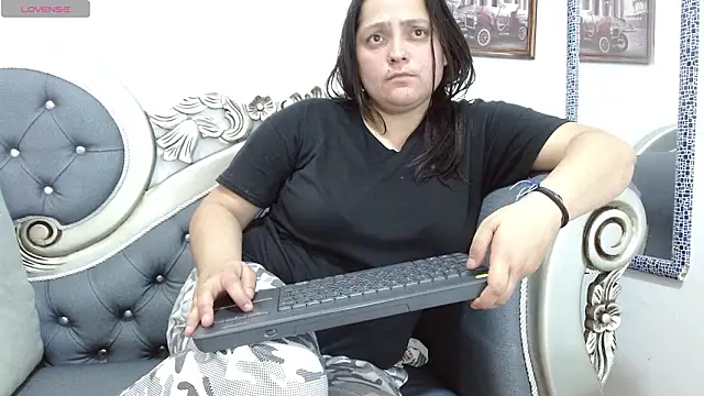 KataleyaStiward online show from 02.02.26