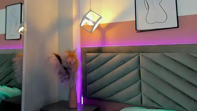 Ary thompson   online show from 04.10.26