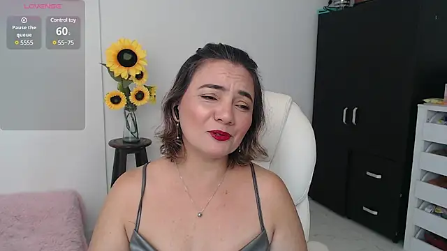 Ghada milf online show from 12.14.24