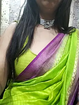 Snapshot of Aradhya-Sharma chatting on 03.13.25 Aradhya-Sharma online show from 03.13.25