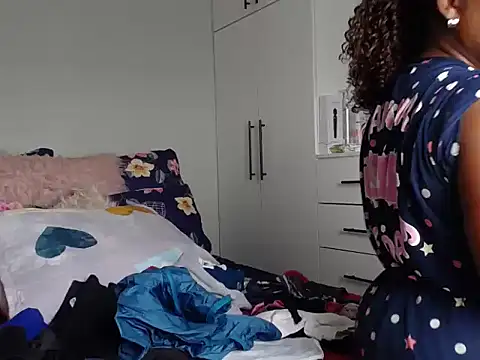 Amberbela online show from 09.09.25