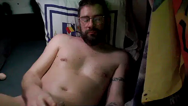 Snapshot of TRebelG chatting on 02.10.26 TRebelG online show from 02.10.26