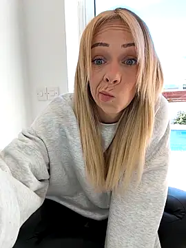 Snapshot of Lexa_xoxo chatting on 02.25.26 Lexa xoxo online show from 02.25.26