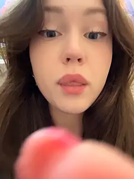 Snapshot of Peachy_Dream chatting on 06.19.26 Peachy Dream online show from 06.19.26