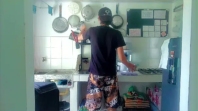 Snapshot of Andy_gray chatting on 10.13.25 Andy gray online show from 10.13.25