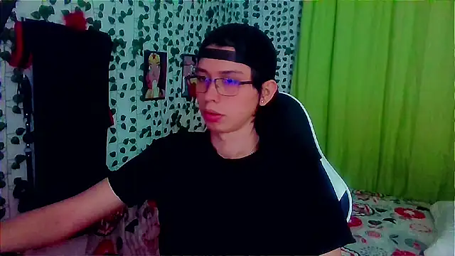 Snapshot of Andy_gray chatting on 10.15.25 Andy gray online show from 10.15.25