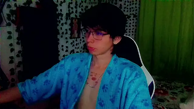 Snapshot of Andy_gray chatting on 10.17.25 Andy gray online show from 10.17.25