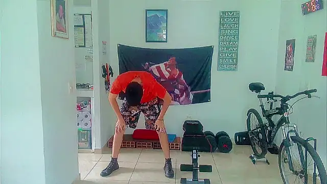 Snapshot of Andy_gray chatting on 10.22.25 Andy gray online show from 10.22.25