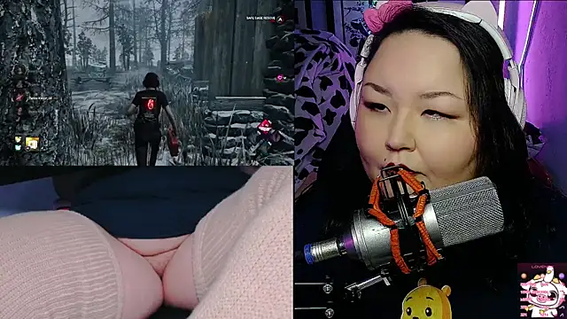 Snapshot of EmGreens chatting on 02.09.25 EmGreens online show from 02.09.25