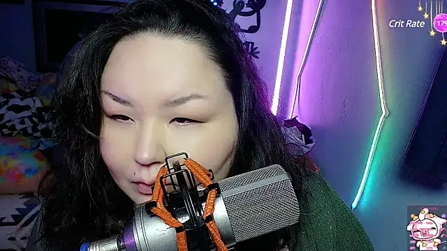 Snapshot of EmGreens chatting on 02.10.25 EmGreens online show from 02.10.25