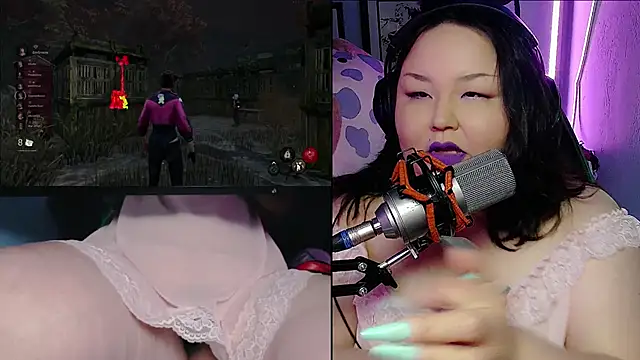 Snapshot of EmGreens chatting on 02.15.25 EmGreens online show from 02.15.25