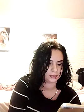 AdelinaJude online show from 01.05.25